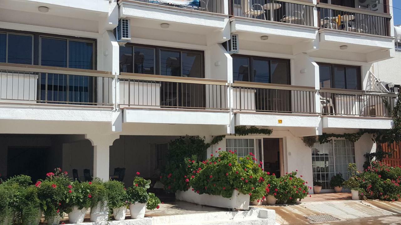 Manoli Apartments Agia Napa Exterior foto